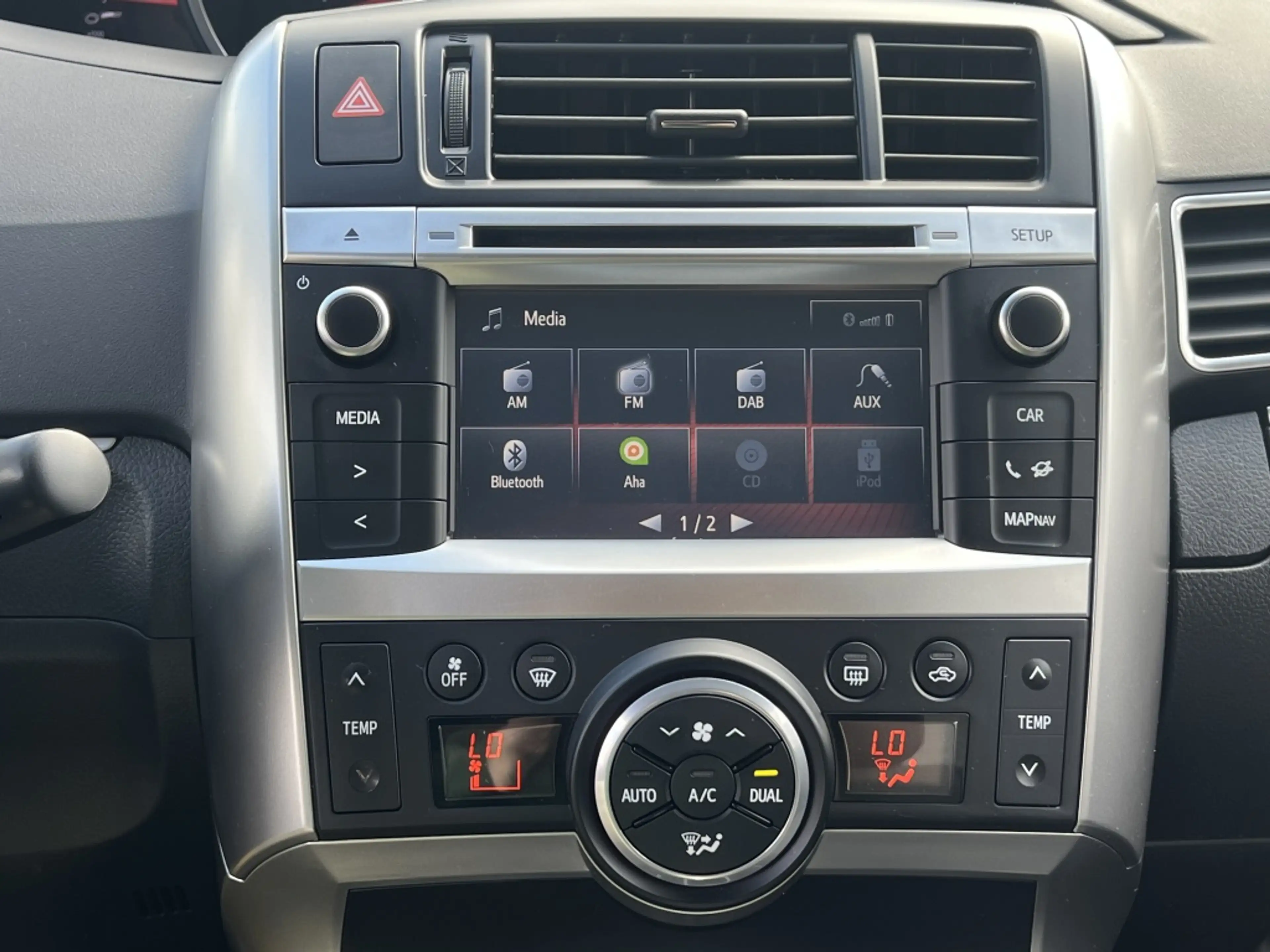 Toyota Verso 1.8 VVT-i Business Automaat | NL auto | Eerste Eig — photo 24