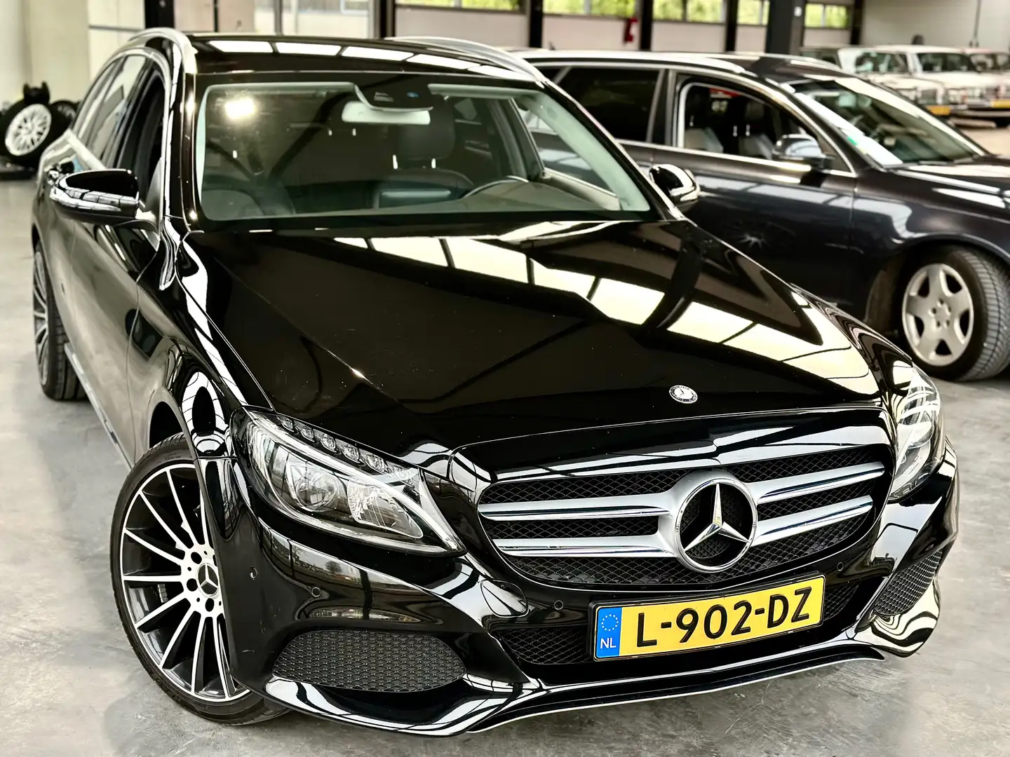 Mercedes-Benz C 180 AMG edi||auto park|keramische coating|carplay|odh Noir - 1