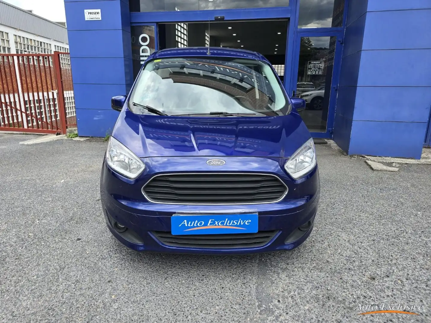 Ford Tourneo Courier 1.5TDCi Trend 75 Azul - 2