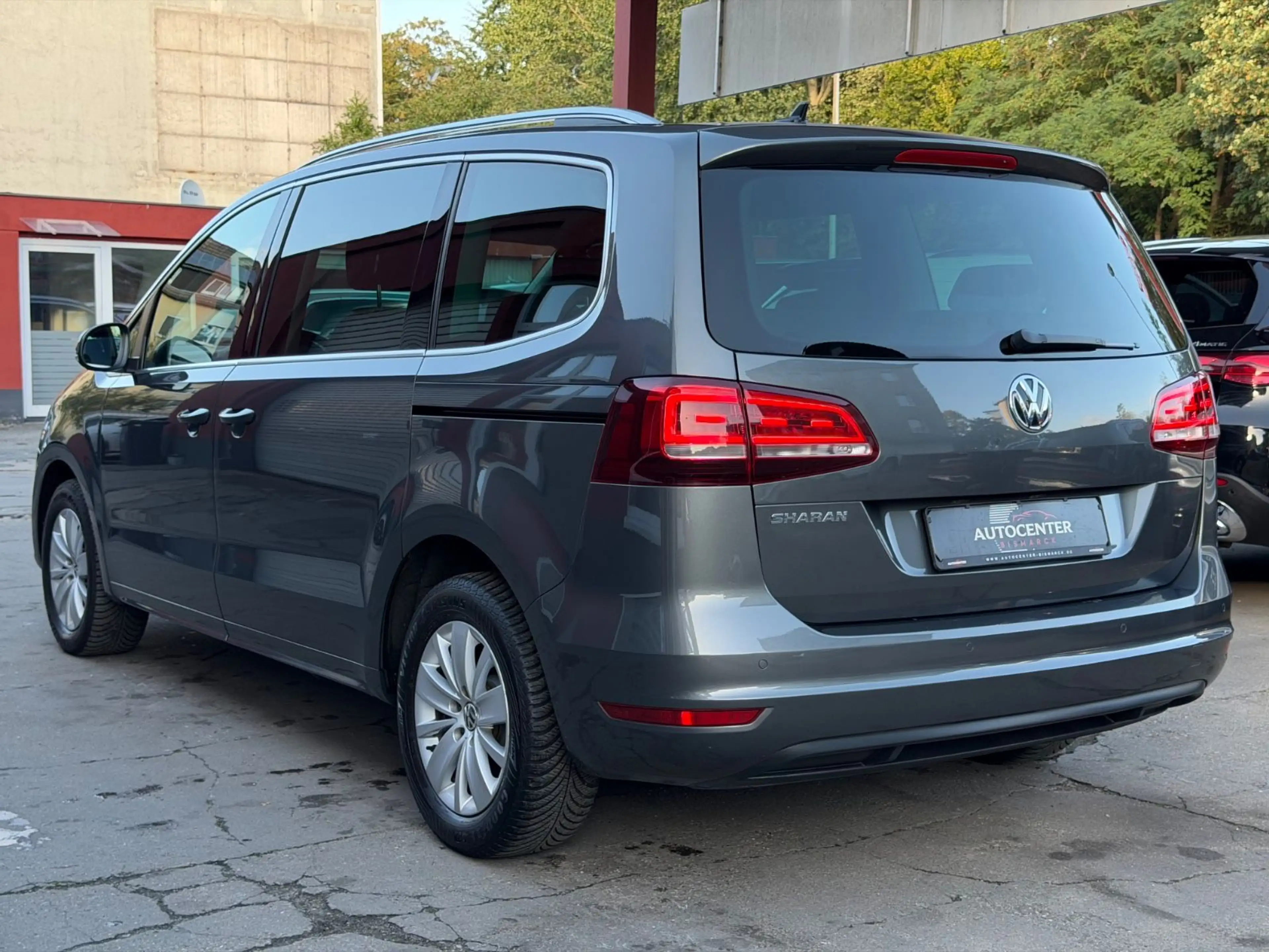 Volkswagen Sharan Comfortline 7-Sitzer*TEMPOMAT*NAVI*TISCH* — photo 7