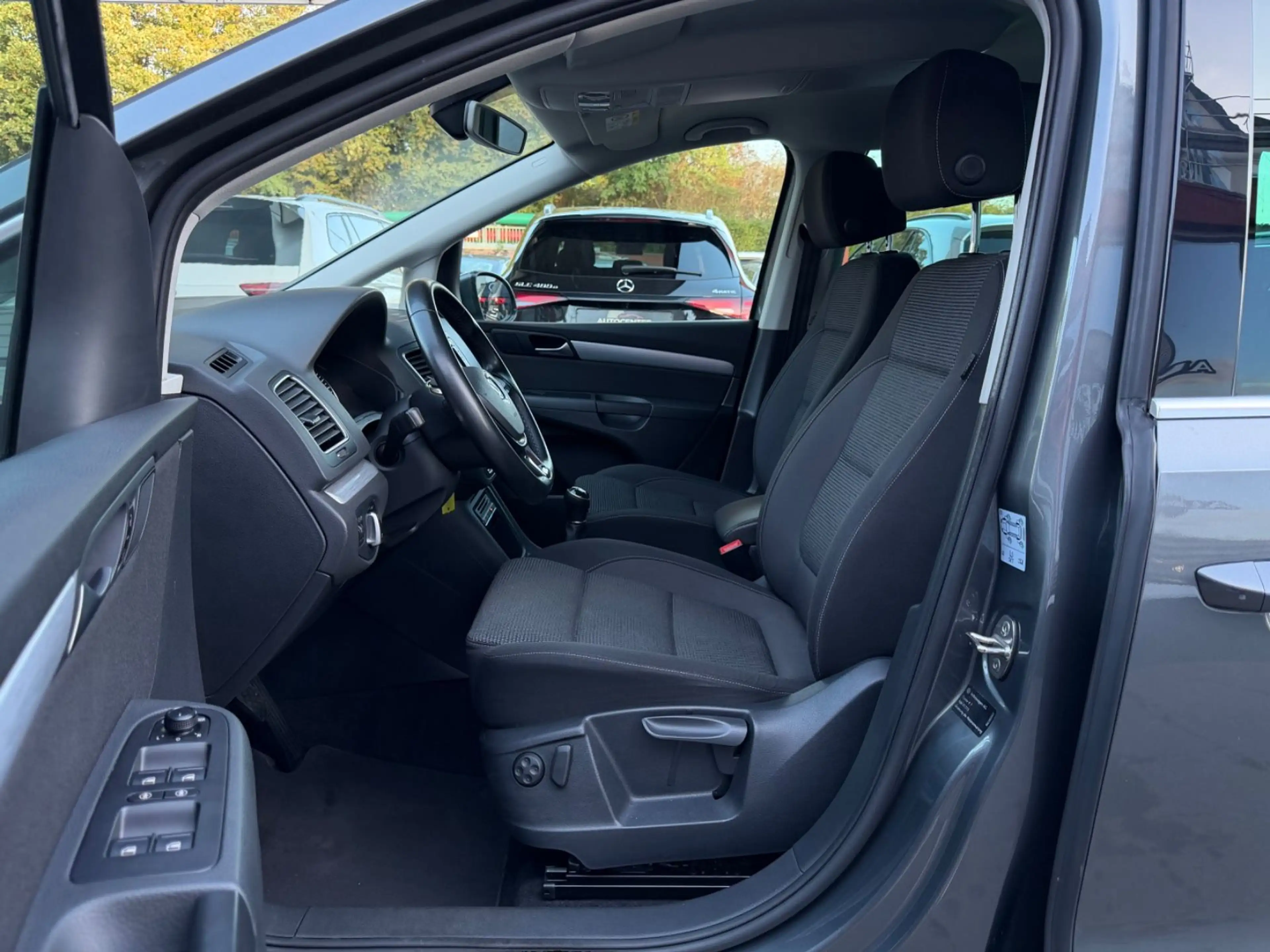 Volkswagen Sharan Comfortline 7-Sitzer*TEMPOMAT*NAVI*TISCH* — photo 10