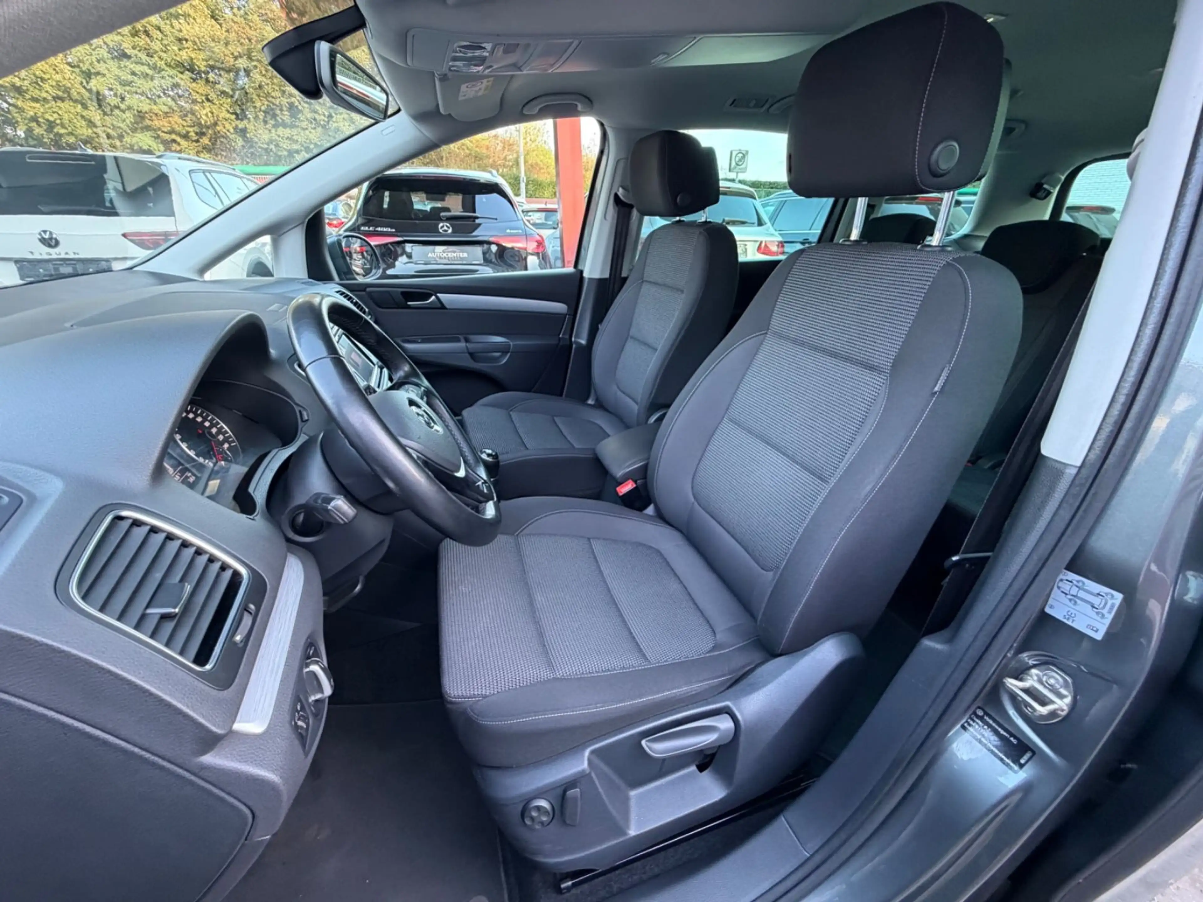 Volkswagen Sharan Comfortline 7-Sitzer*TEMPOMAT*NAVI*TISCH* — photo 12