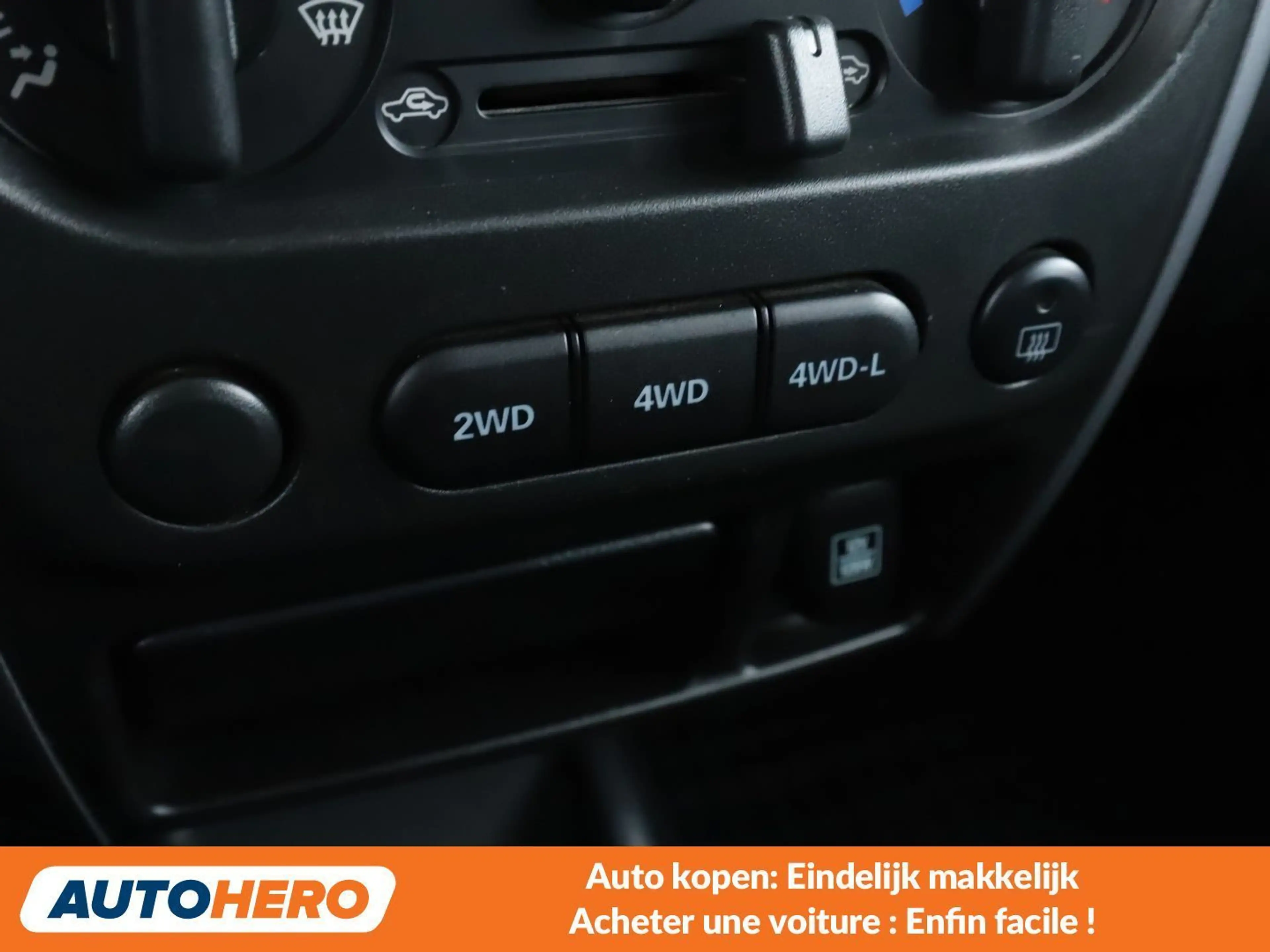 Suzuki Jimny 1.3 Club — photo 10