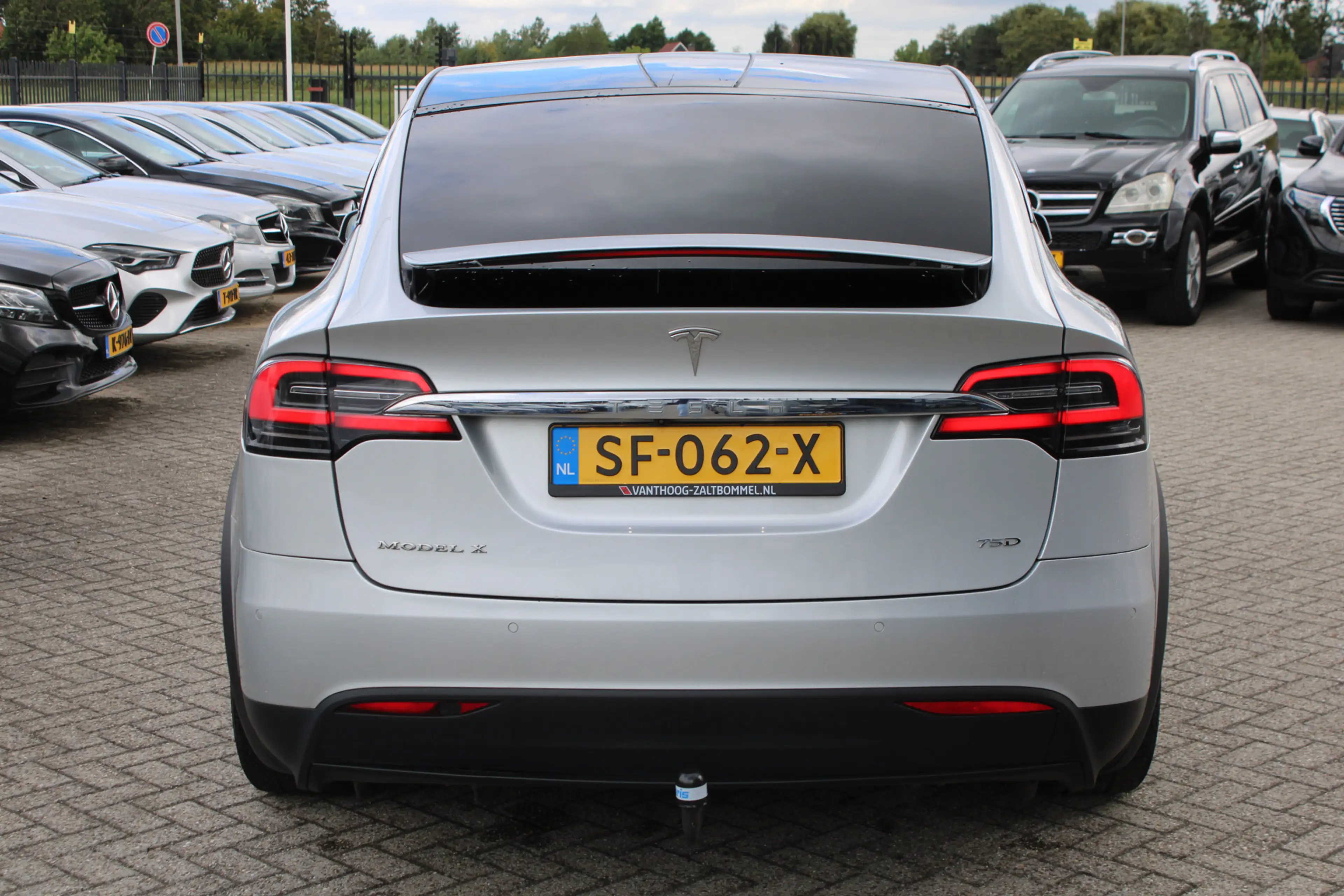 Tesla Model X 75D Base 6-PER LEDER CAMERA ACC CARPLAY — photo 7