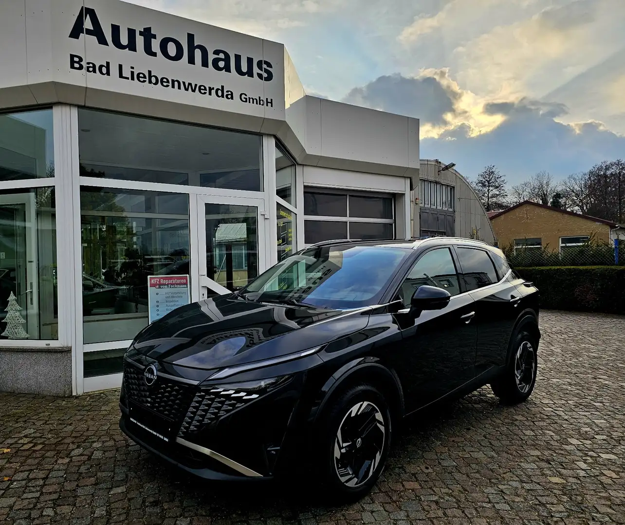 Nissan Qashqai 1.3 DIG-T Mild Hybr. N-Connecta Head Up D. El. Hec Beige - 2