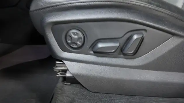 Audi Q7 view 21