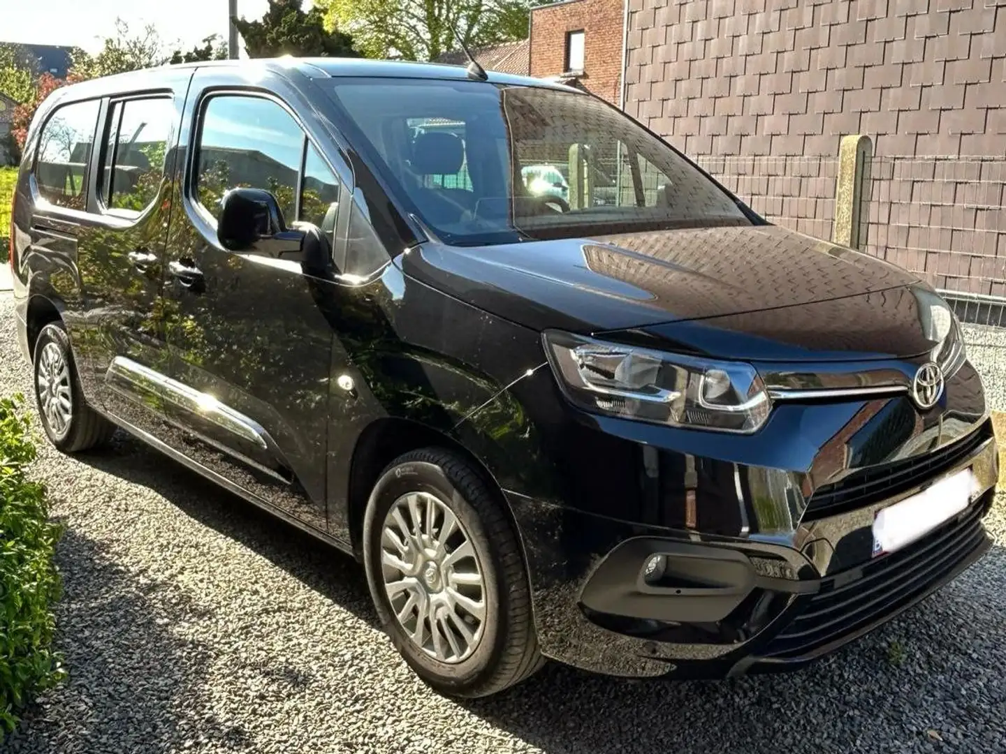 Toyota Proace Proace City Verso 1.2 PureTech MPV 7pl. Zwart - 2