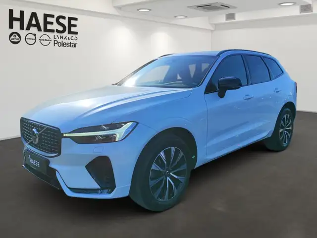 Volvo XC60 B4 Plus Dark Diesel Panoramadach El. Panodach Navi