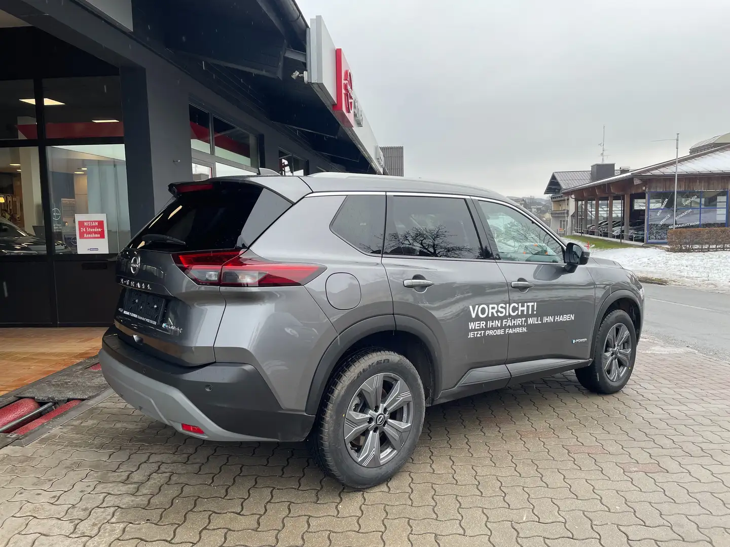 Nissan X-Trail X-Trail 1,5 VC-T e-Power 4ORCE N-Connecta 7stz. Grau - 2