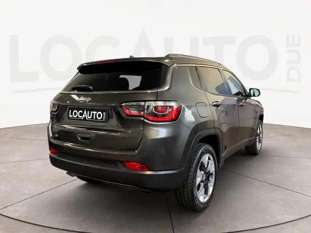 Jeep Compass view 4