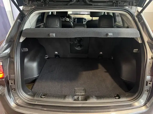 Jeep Compass view 9