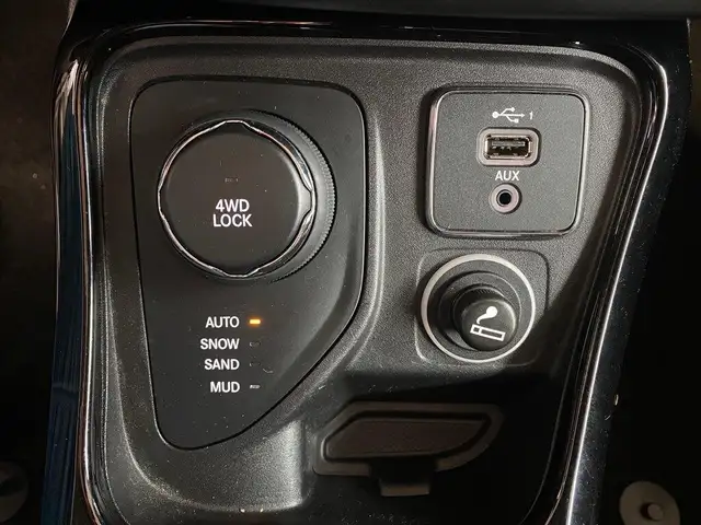 Jeep Compass view 13
