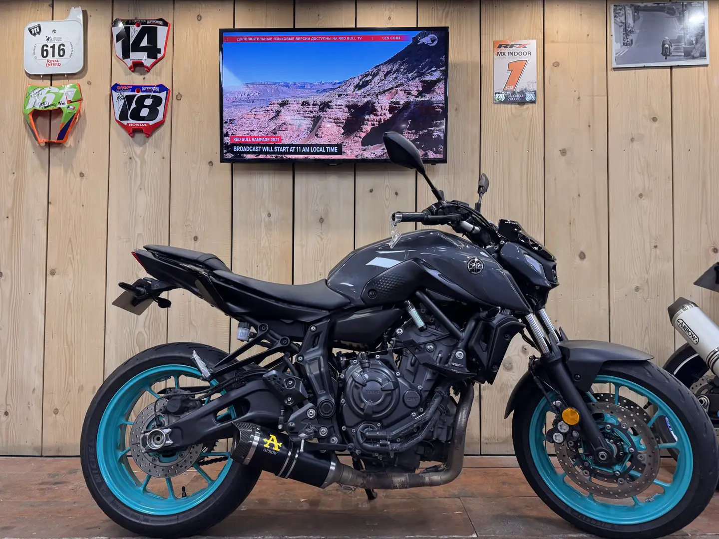 Yamaha MT-07 - 1