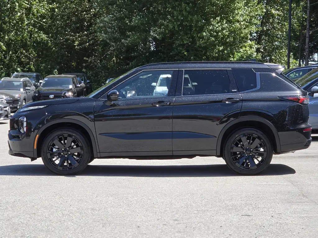 Mitsubishi Outlander 2026 photo 3