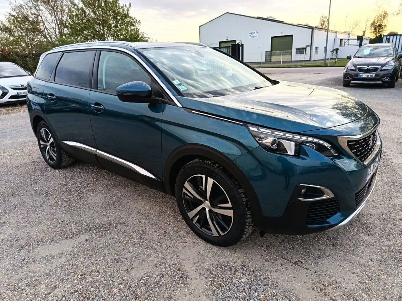 Peugeot 5008 1.2 PureTech 130ch S\u0026S Allure pack