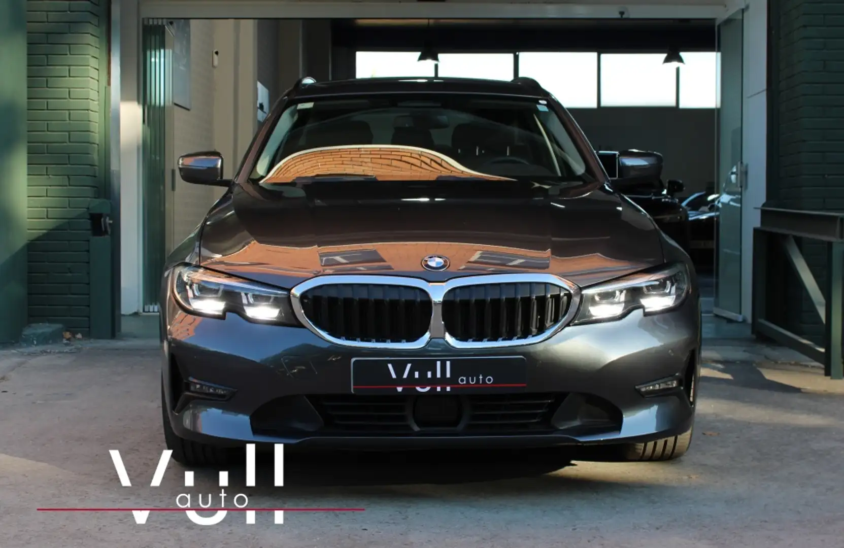 BMW 320 320dA xDrive Touring Gris - 2