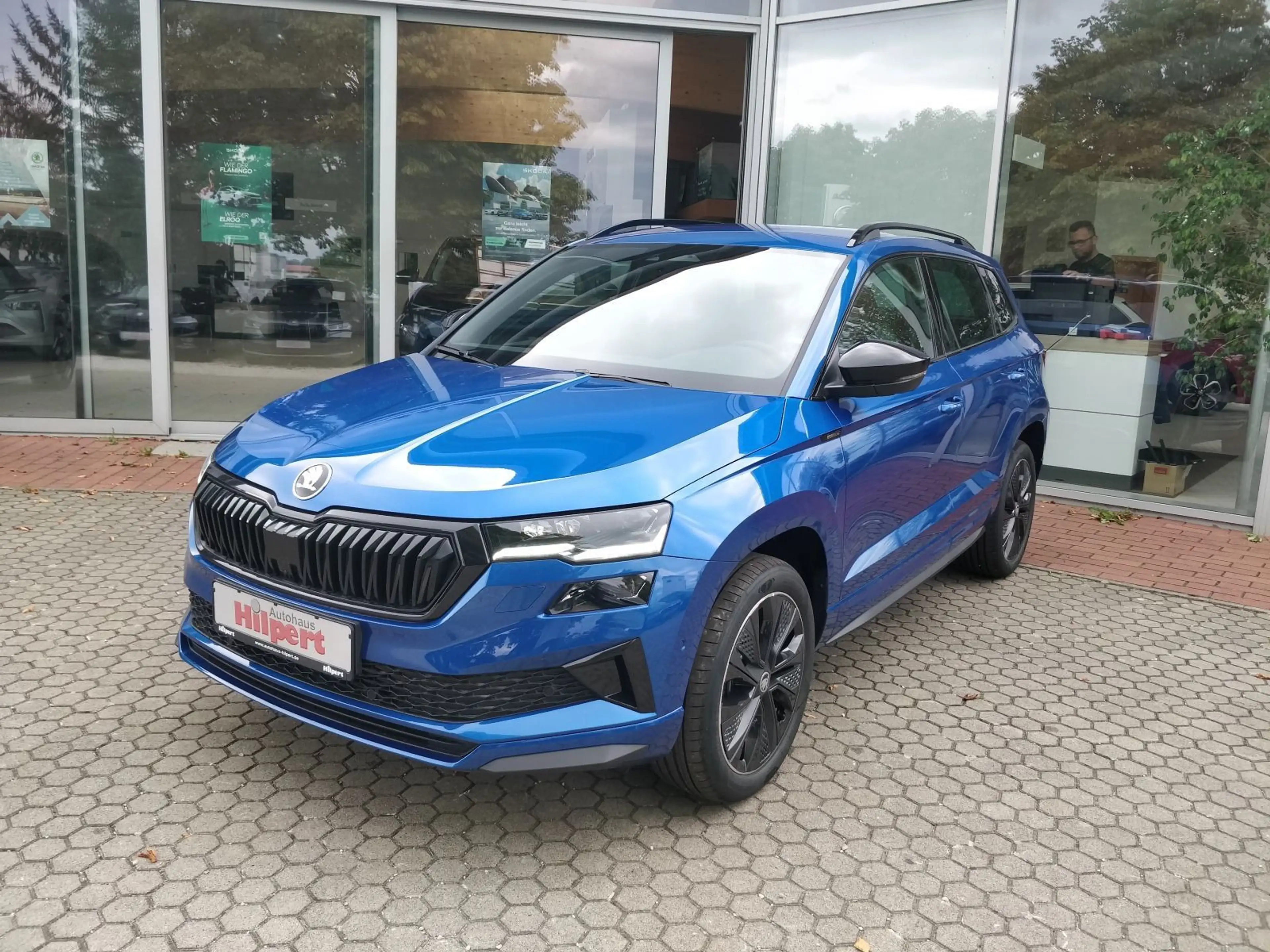 Skoda Karoq 1.5 TSI Sportline 150PS AHK 360 LKHZ SHZ K — photo 2