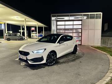 1.4 e-Hybrid (180 kW System) Plug-in