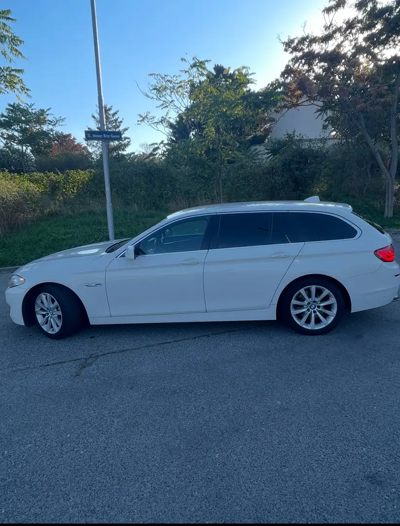 BMW 520 520d Österreich-Paket Touring Aut. - 2
