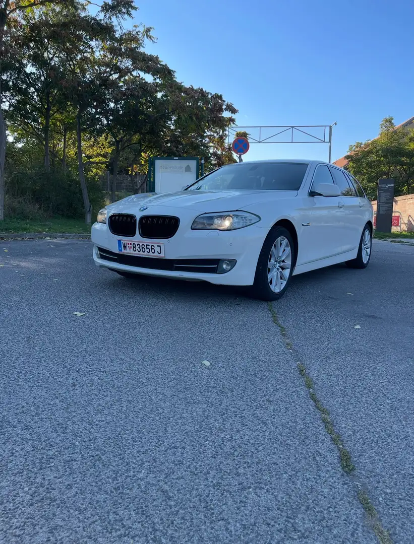 BMW 520 520d Österreich-Paket Touring Aut. - 1