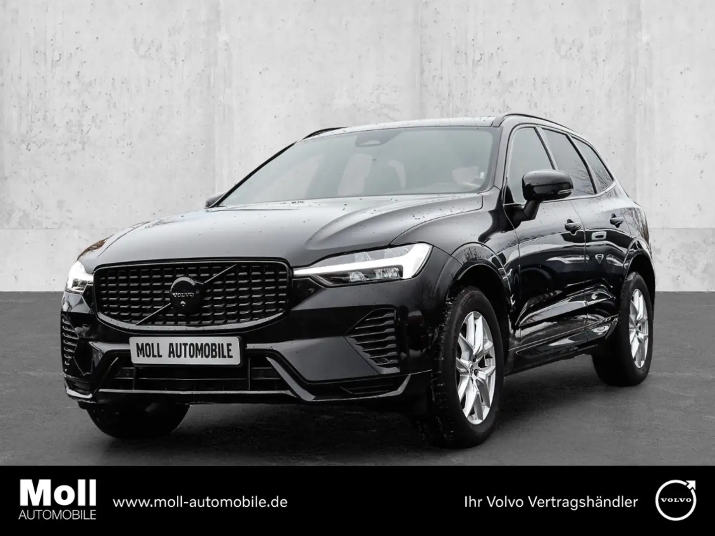 Volvo XC60 Plus Black Edition AWD B5 Benzin EU6d Leder digita Fekete - 1