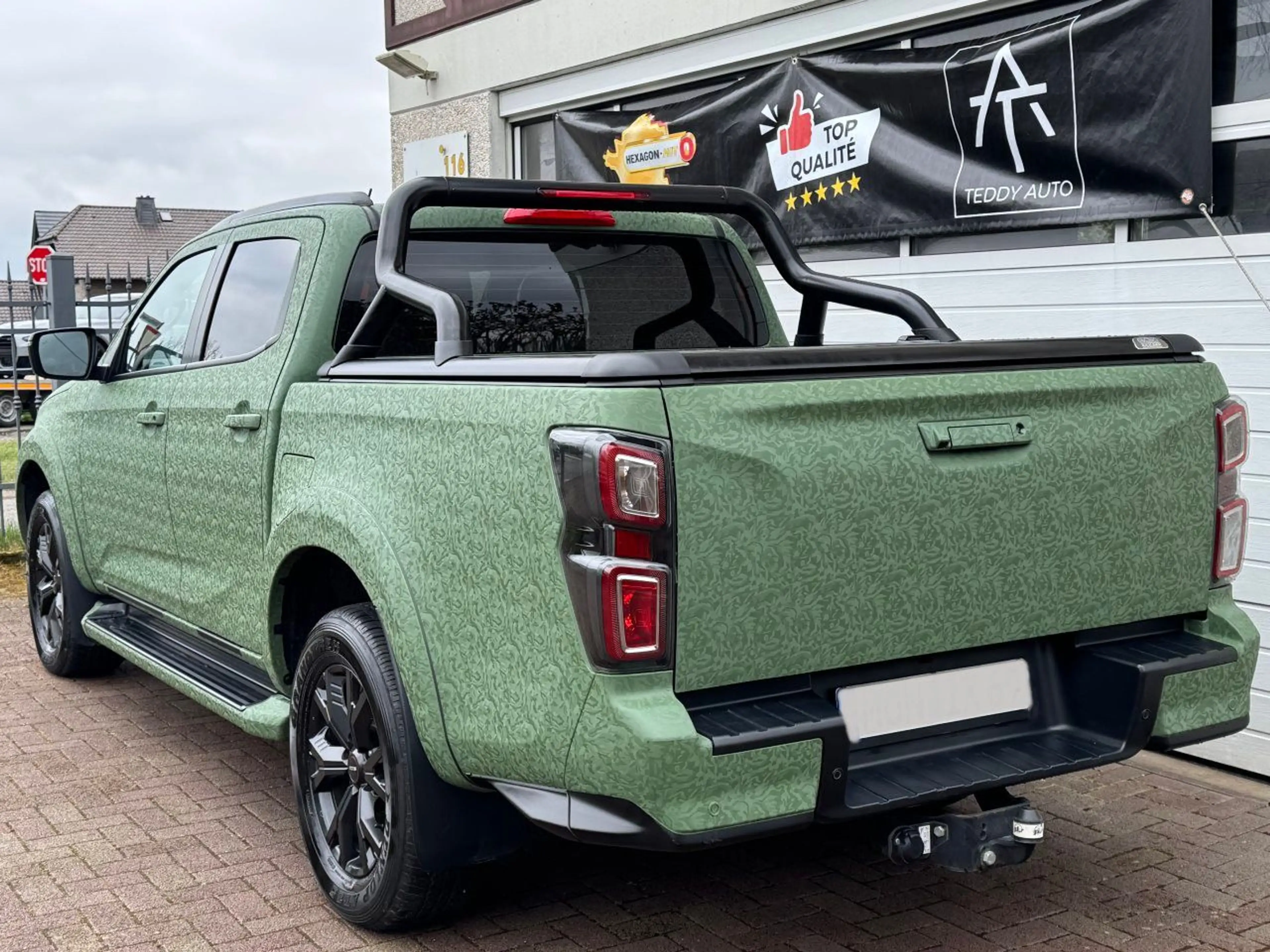 Isuzu D-Max Double Cab 4WD V-CROSS Seilwinde, foliert, Deckel — photo 4