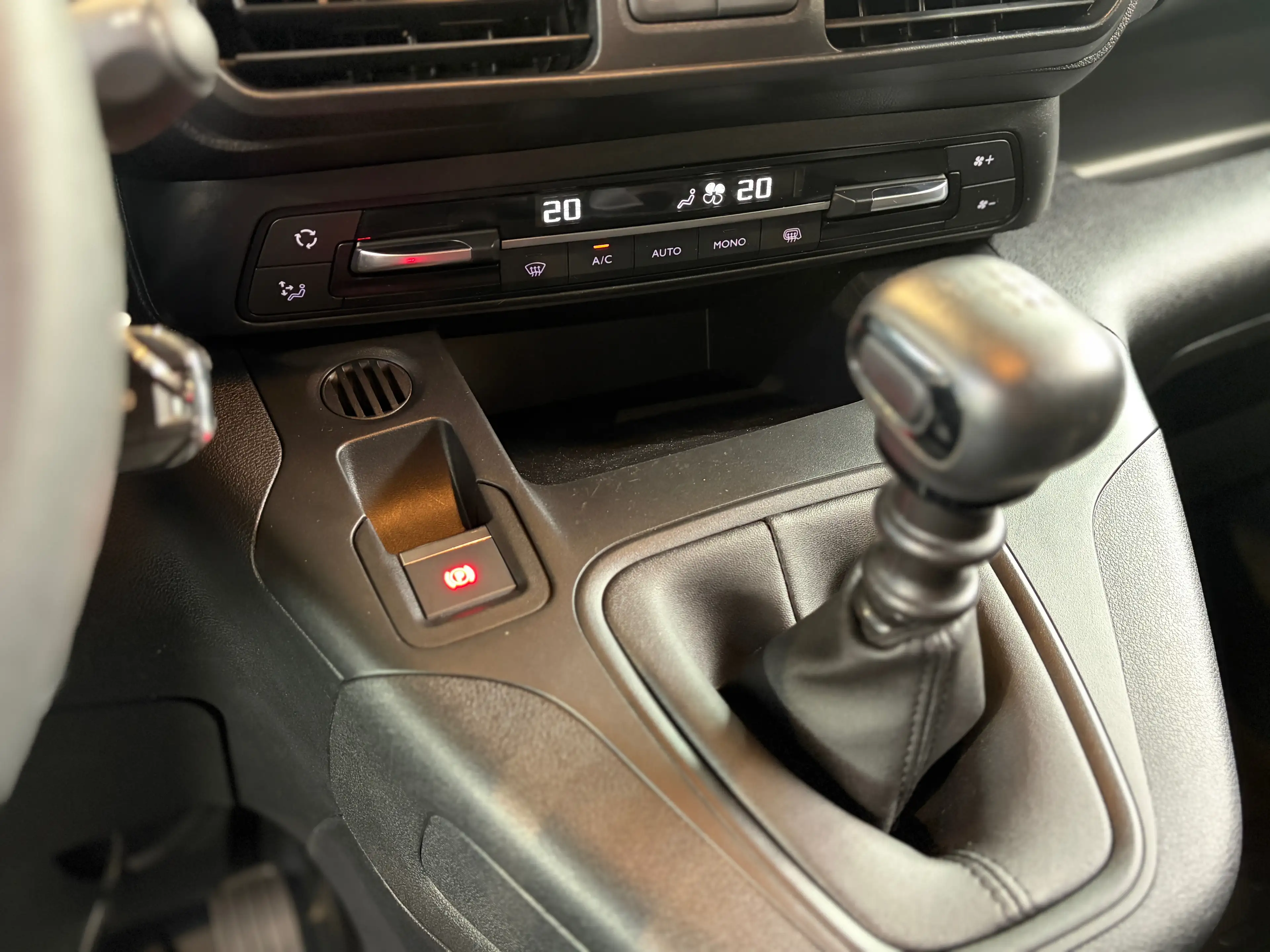 Peugeot Partner 1.2 PureTech L1 Light — photo 8