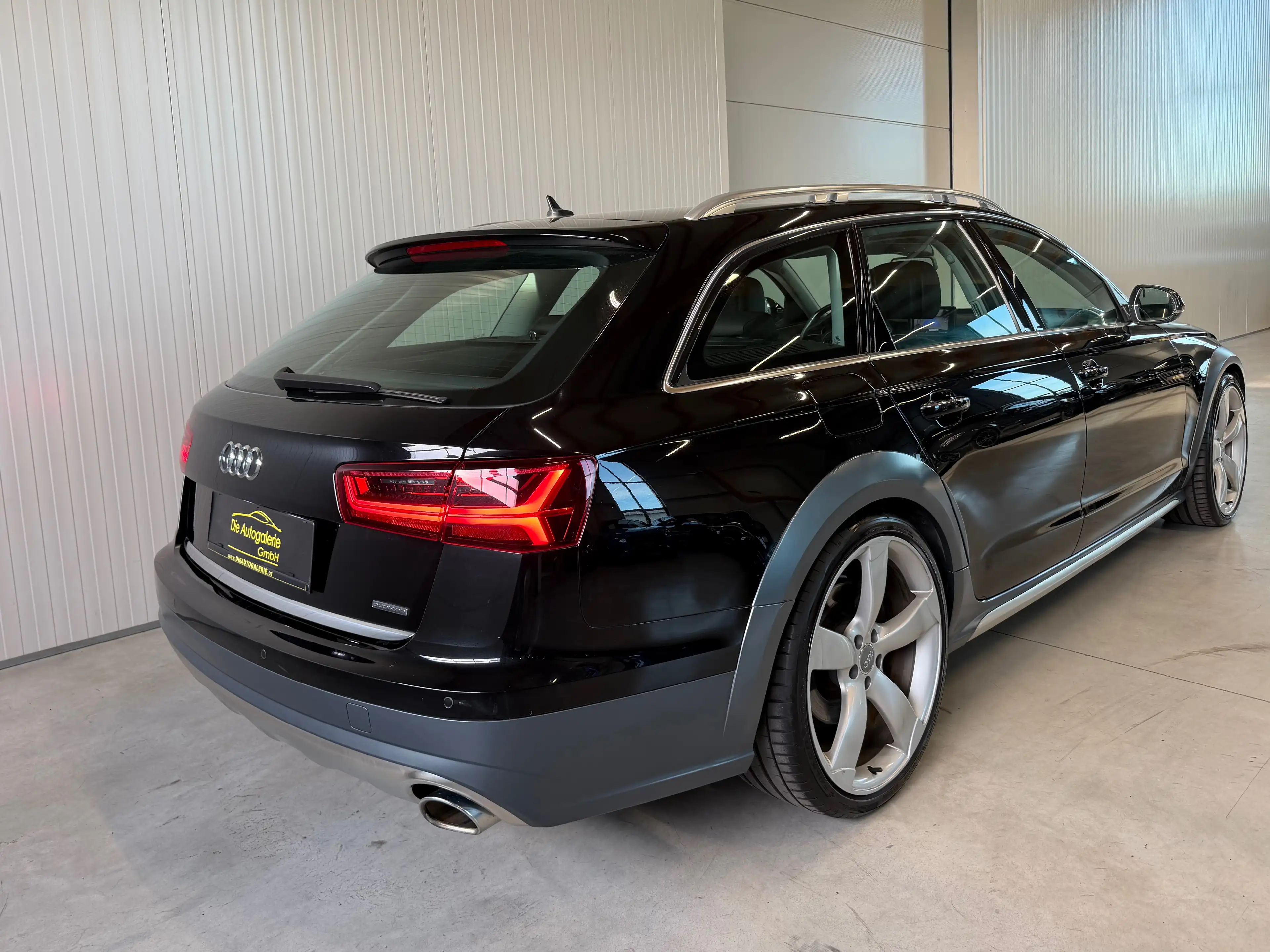 Audi A6 allroad 3.0 TDI *S-TRONIC*LUFT*21-ZOLL-ROTOR* — photo 14