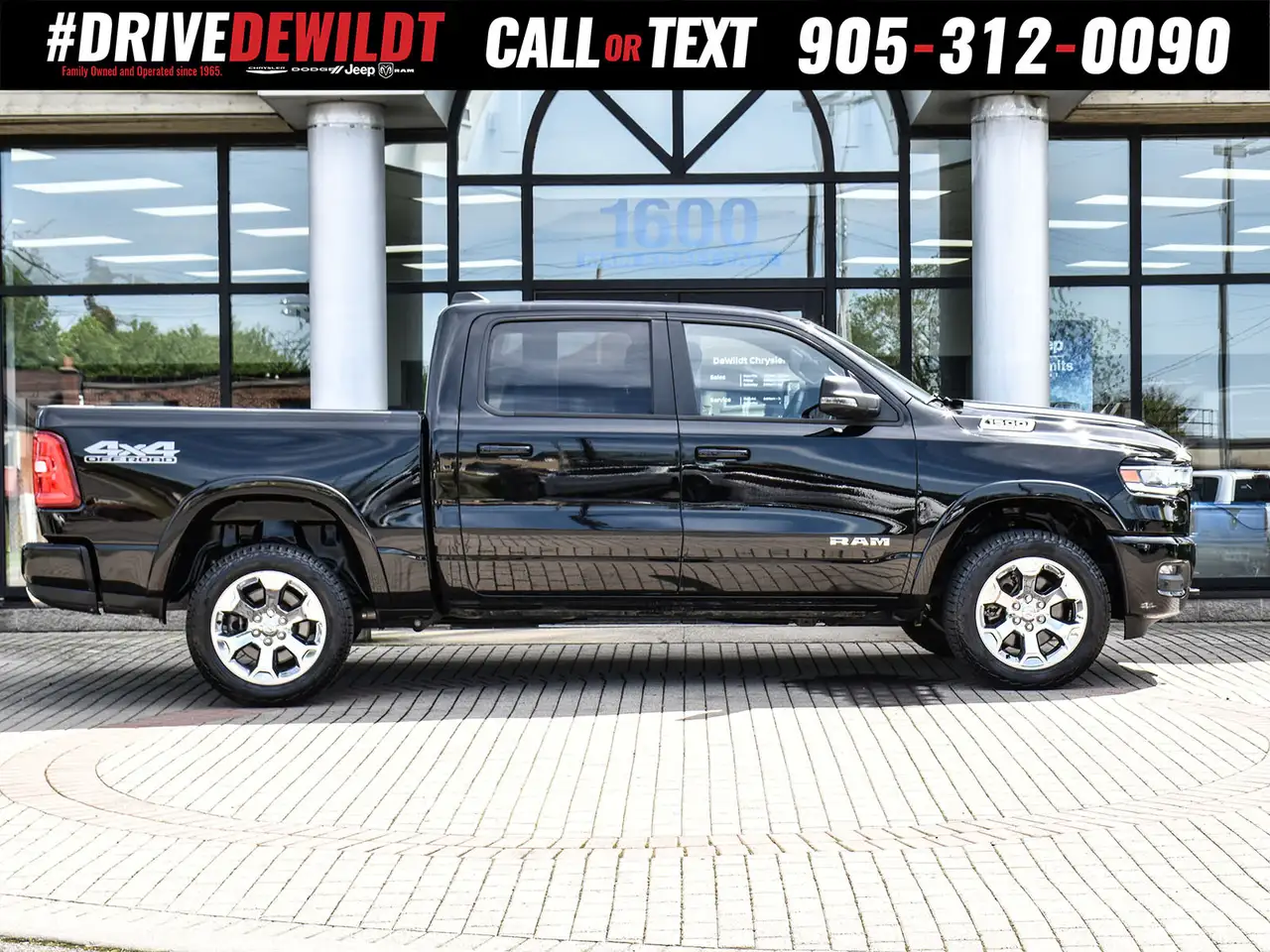 RAM 1500 снимка RAM 1500