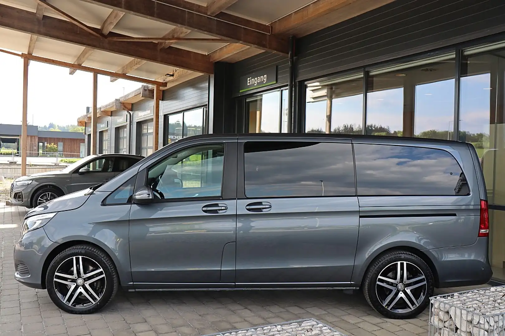 Mercedes-Benz V 250 d 4MATIC lang Aut. ACC, AHK, LED, Navi, Standhe... Grau - 2