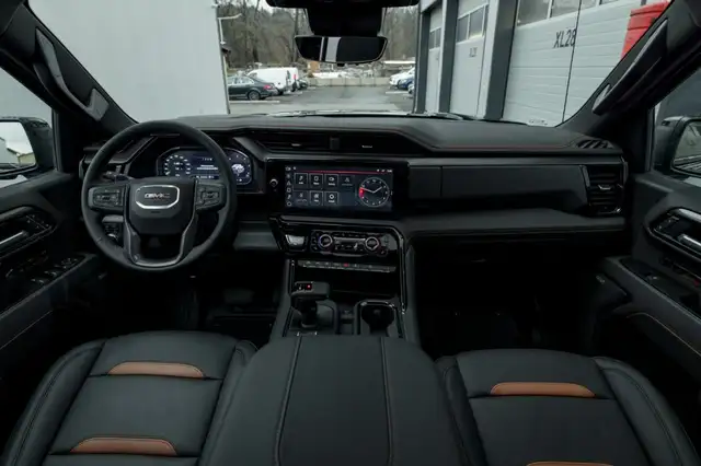 GMC Sierra 1500 AT4 Crew Cab Short Box 4x4 Ansicht 19