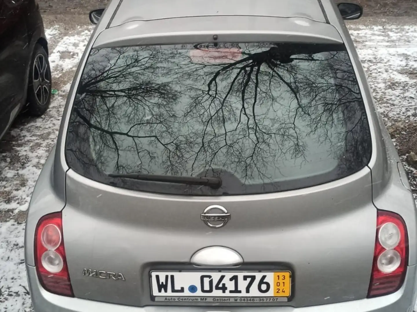 Nissan Micra 1.2 tekna Gris - 2