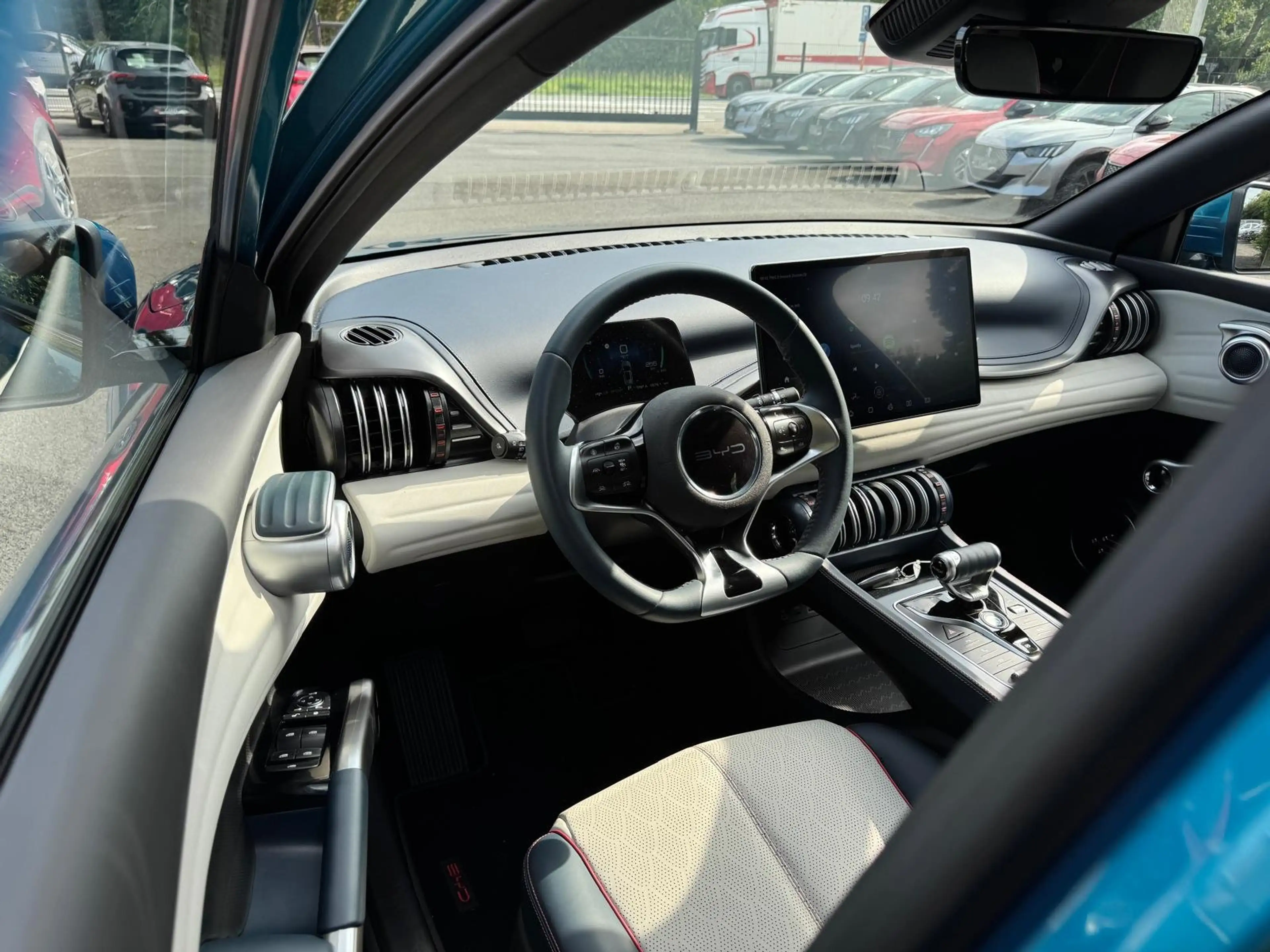BYD Atto 3 Build Your Dreams DESIGN / 10.688km / 360° CAM — photo 14