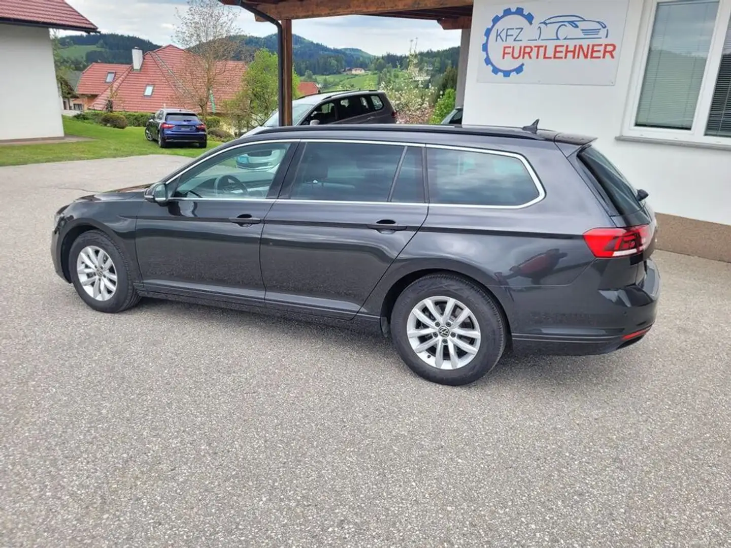 Volkswagen Passat Variant Business TDI DSG Grau - 2
