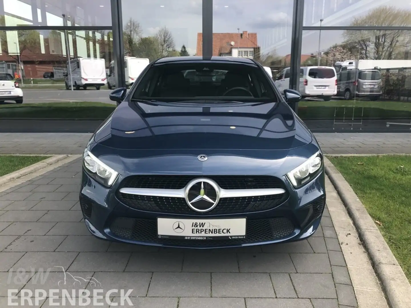 Mercedes-Benz A 180 A 180 Progressive 7G LED MBUX HighEnd VKZ-Ass. Blau - 2
