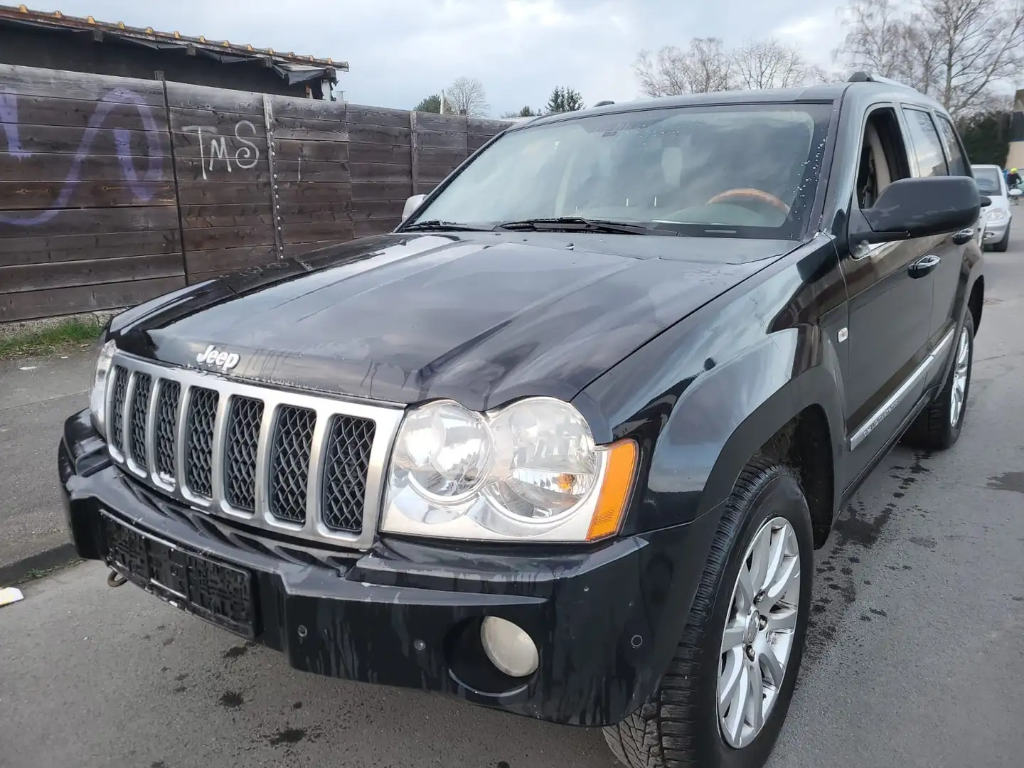 Jeep Grand Cherokee 3.0 CRD Automatik Laredo Schwarz - 1