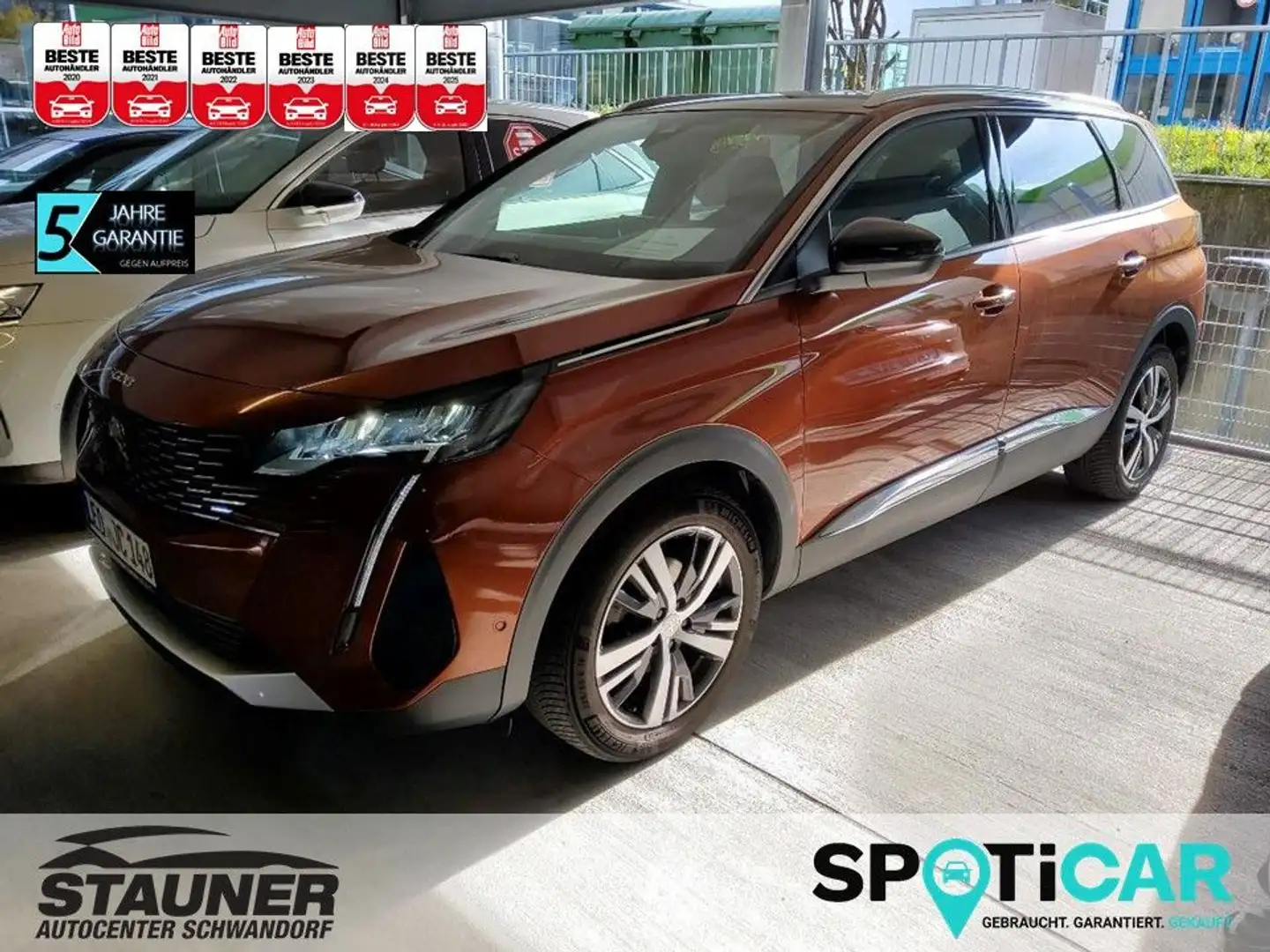 Peugeot 5008 Allure Pack PureTech 6G *PDC*KAMERA* Braun - 1