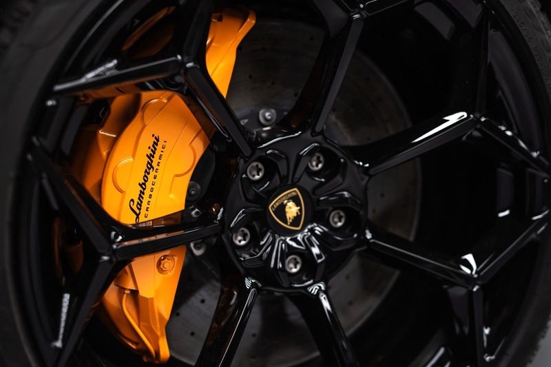 Lamborghini Urus Performante | Carbon bonnet & spoiler | R23 — photo 9