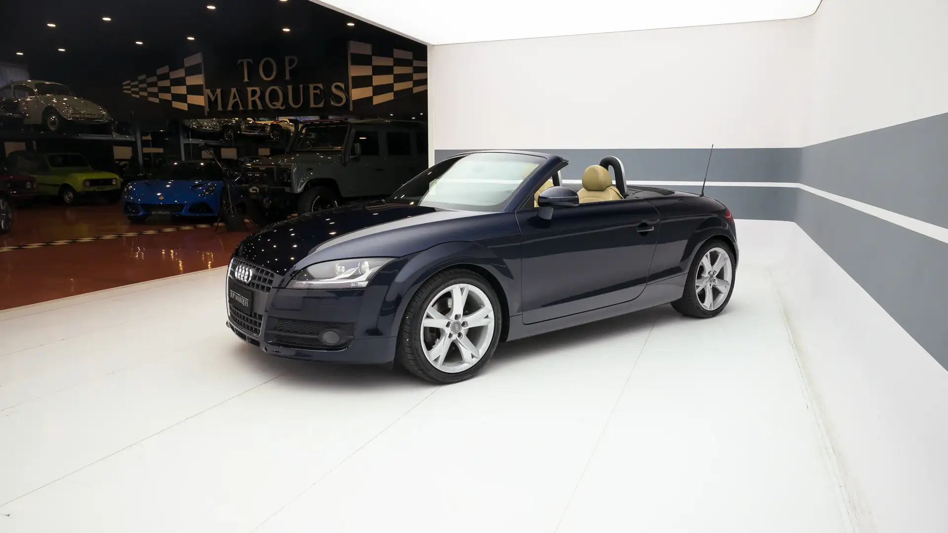 Audi TT Roadster 2.0 TFSI Blau - 1