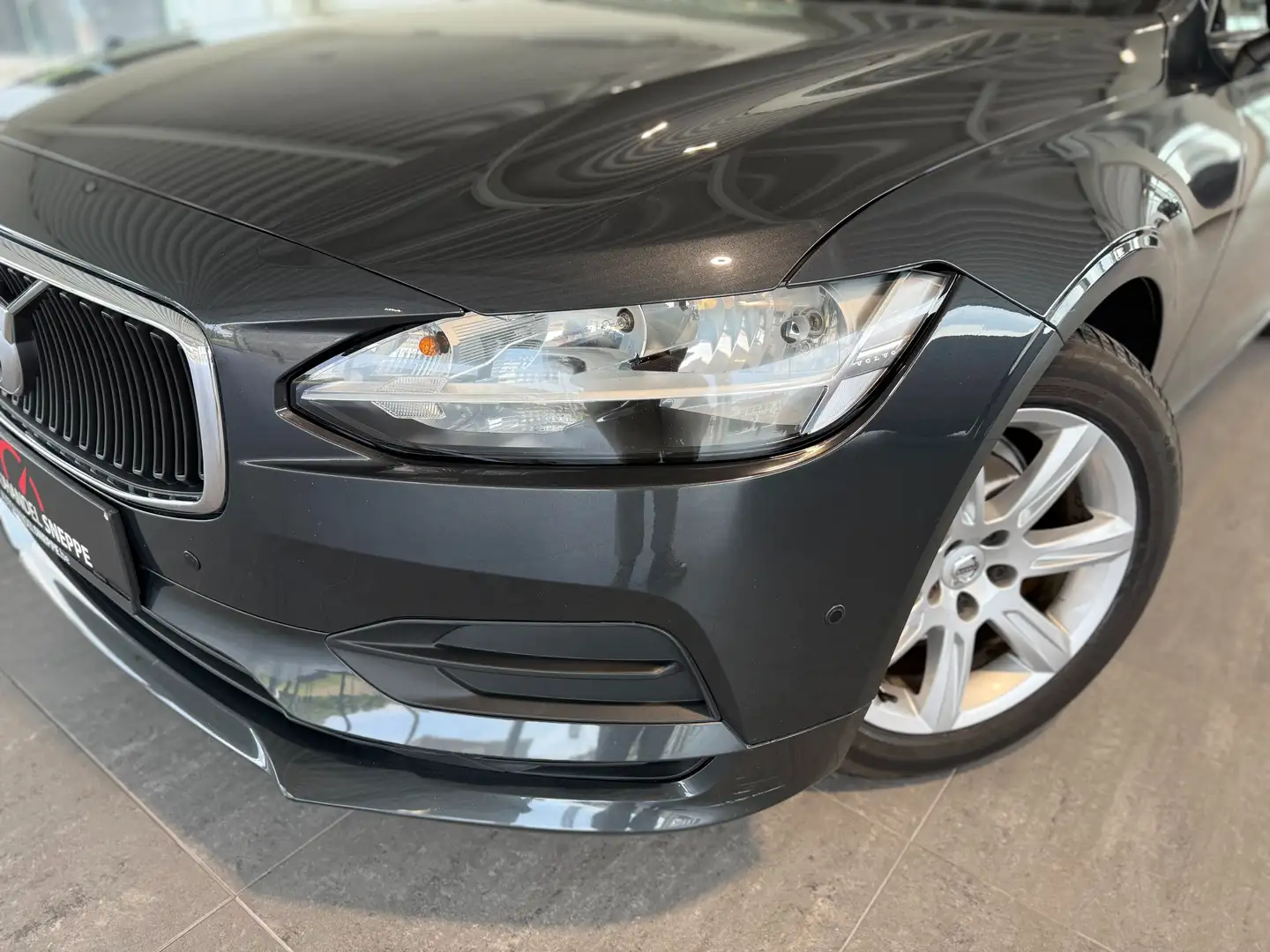 Volvo V90 2.0 D3 Inscription Grijs - 2