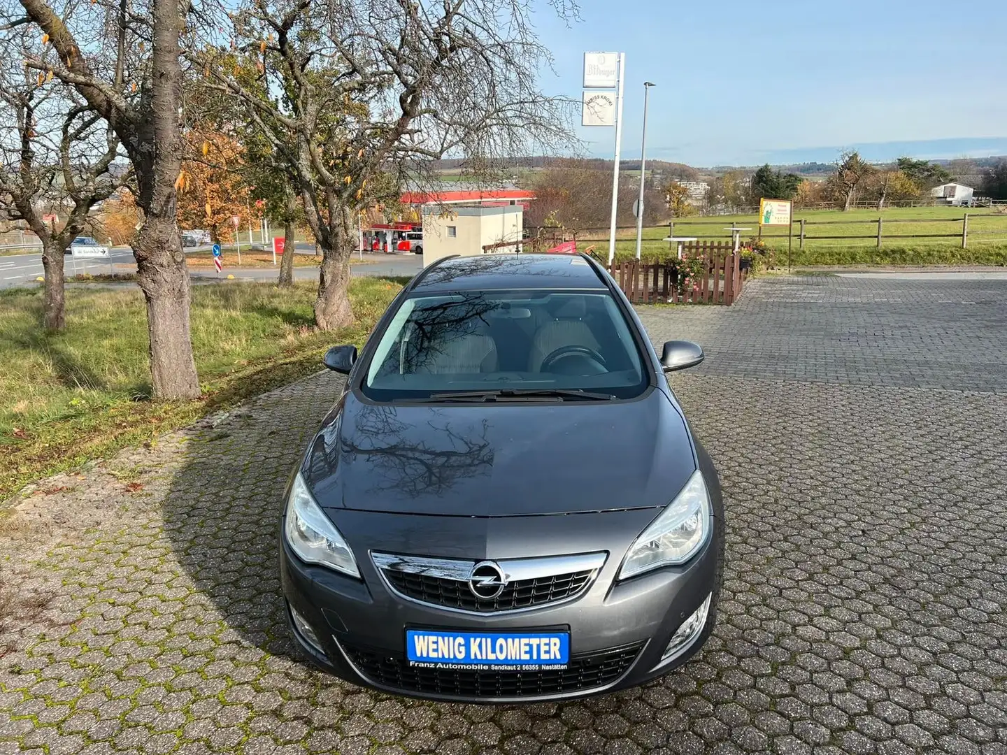 Opel Astra J Sports Tourer Design Edition, TÜV 02/26 Gris - 2