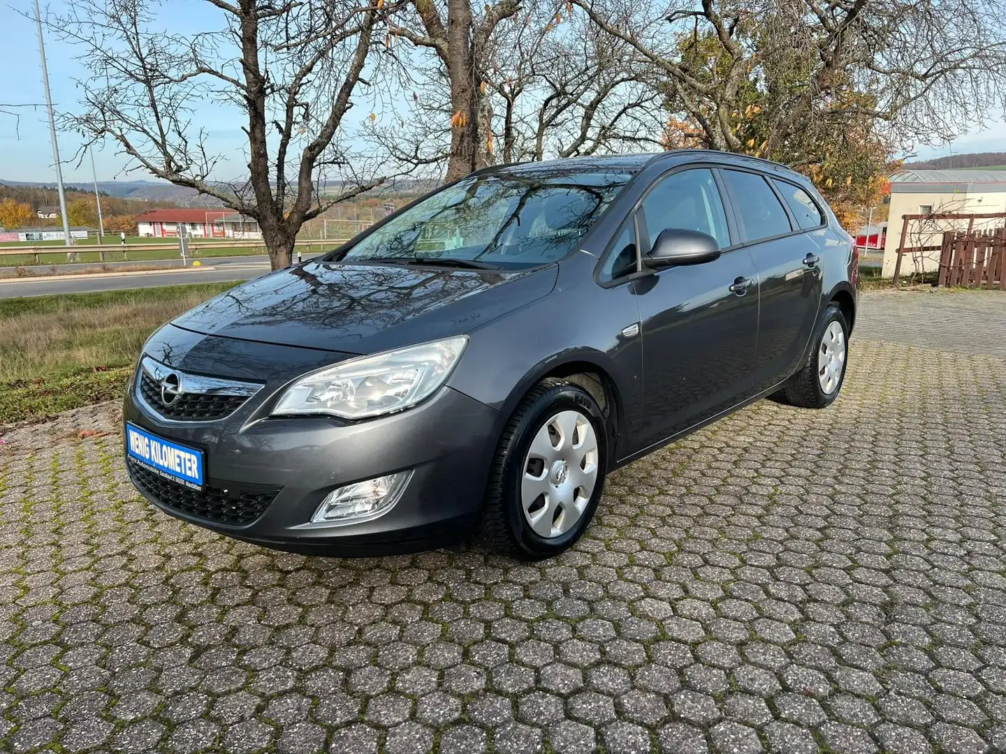 Opel Astra J Sports Tourer Design Edition, TÜV 02/26 Gris - 1