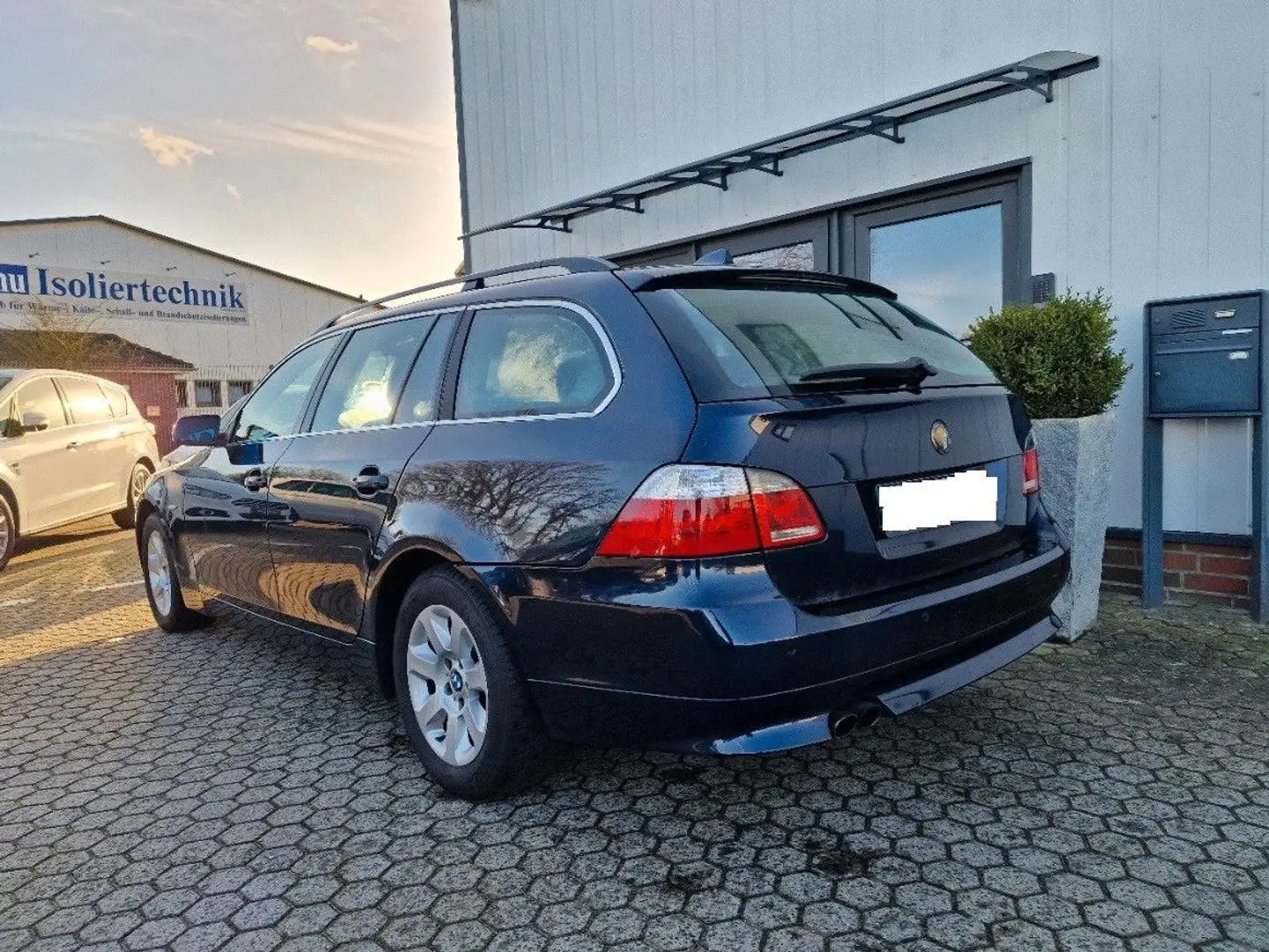 BMW 530 D Touring*Automatik*Navi* Bleu - 2