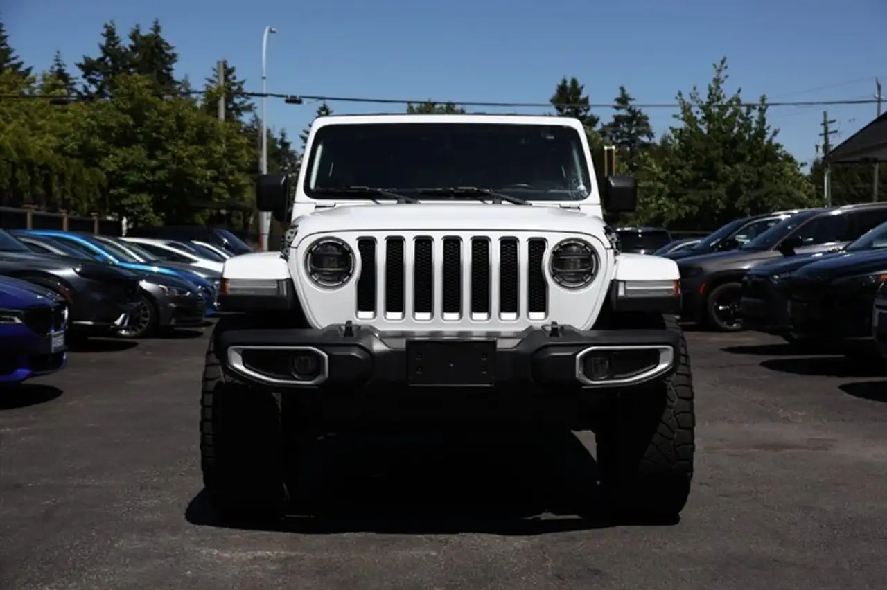 Jeep Wrangler photo Jeep Wrangler