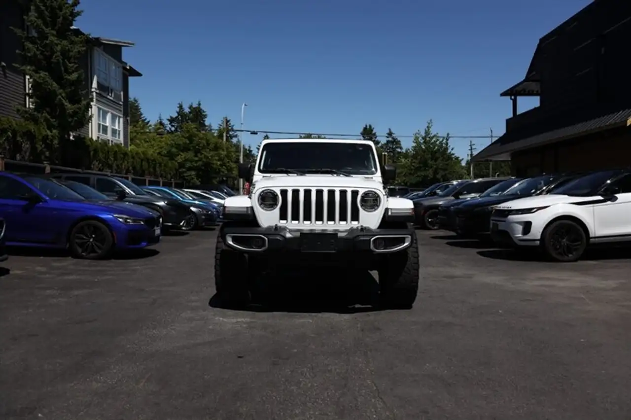 Jeep Wrangler photo Jeep Wrangler