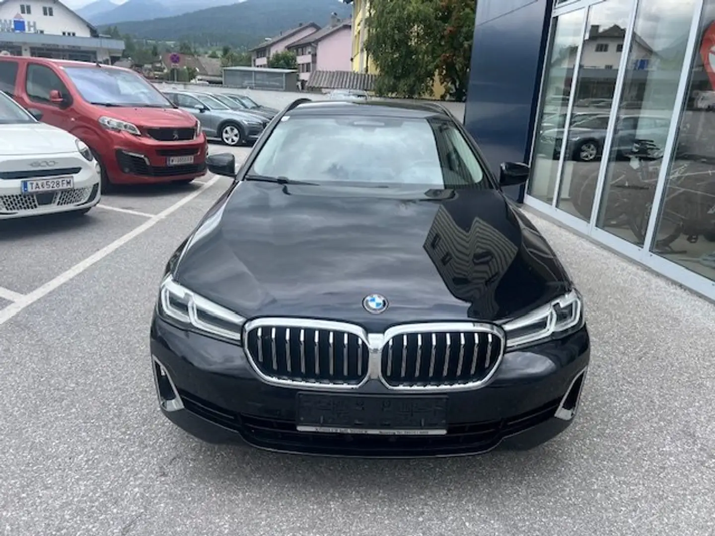 BMW 520 Touring xDrive Luxury Line Diesel *115.000km* Noir - 2