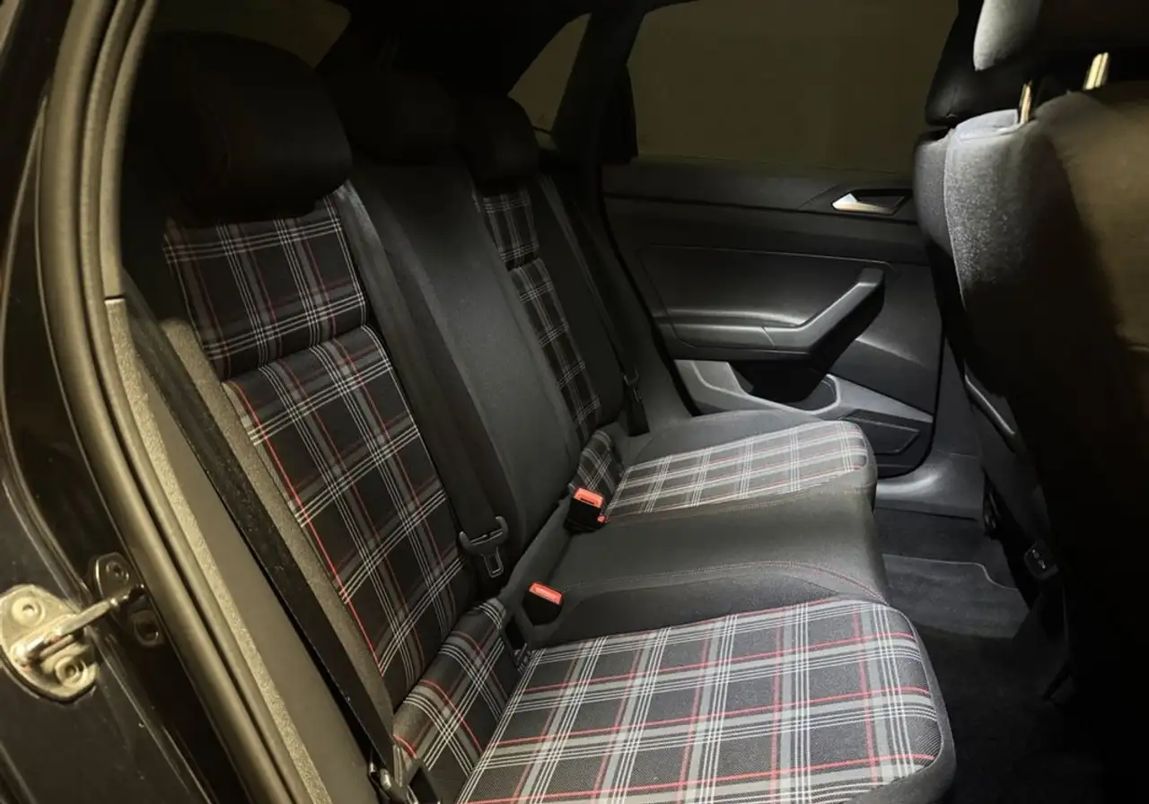 Volkswagen Polo GTI — photo 32