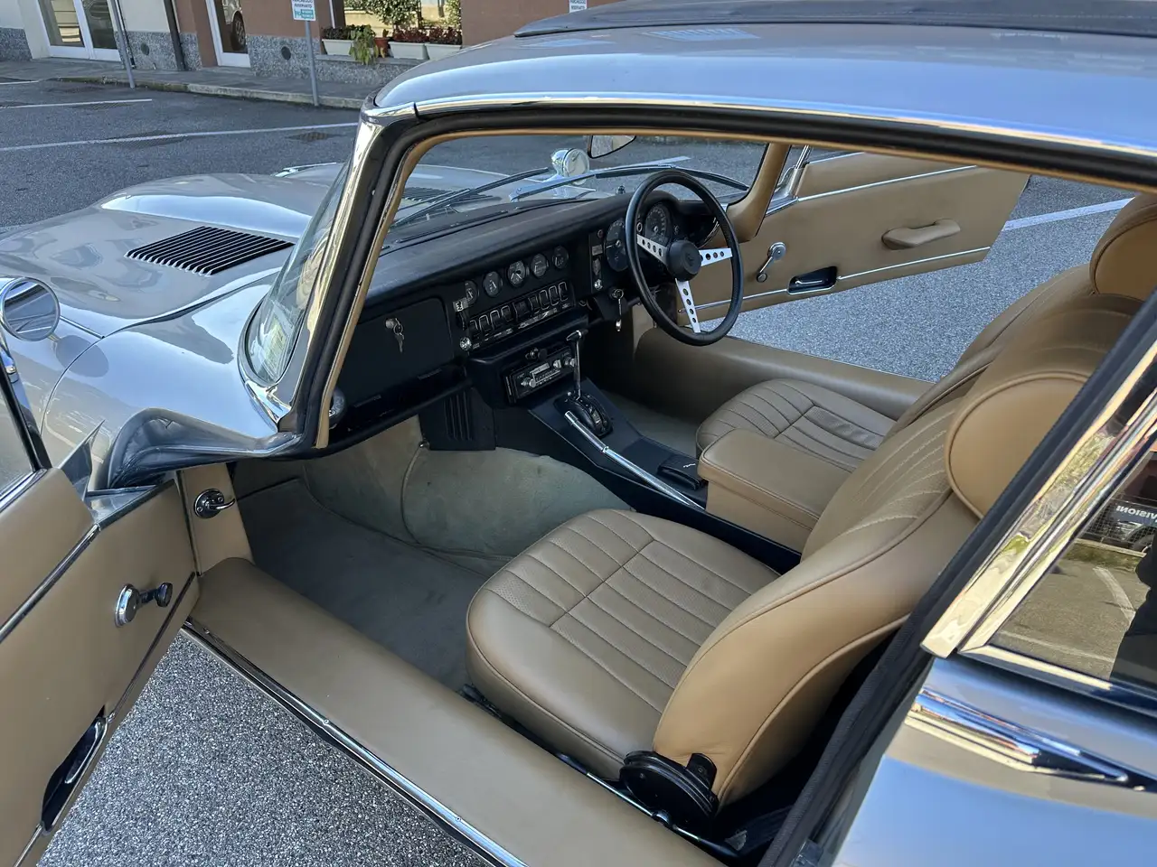 Jaguar E-Type V12, foto 9