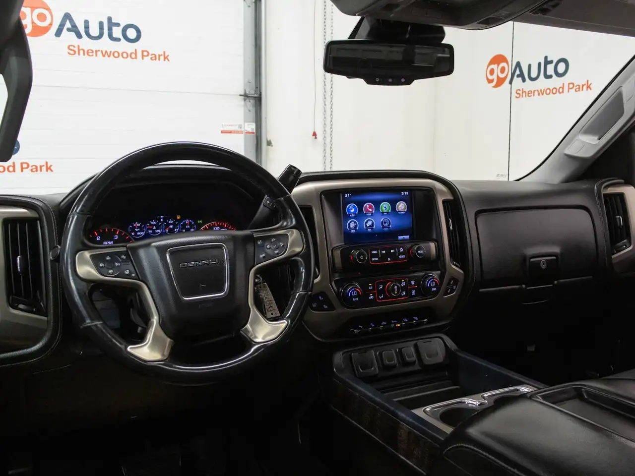 GMC Sierra 3500HD photo GMC Sierra 3500HD