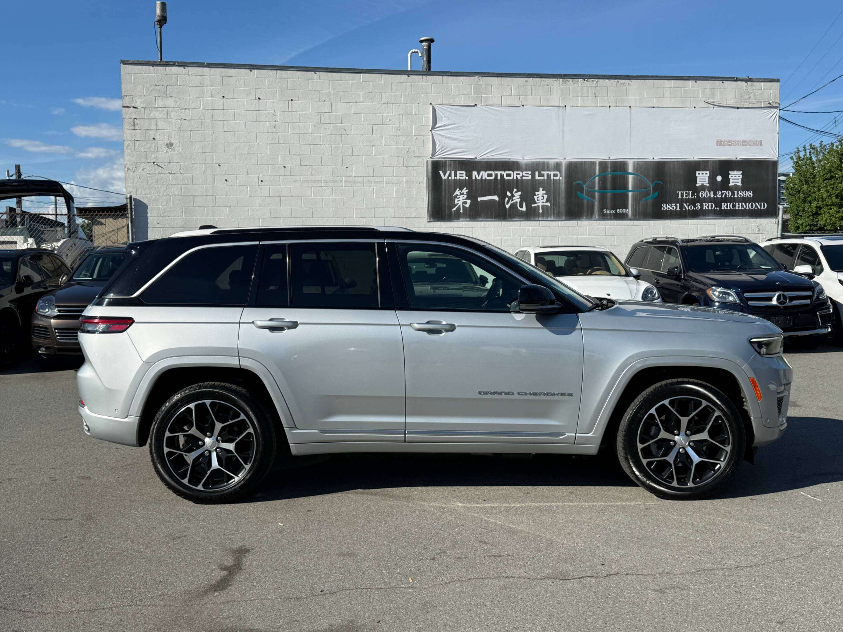 2022 Jeep Grand Cherokee Summit Reserve 4x4 — снимка 1